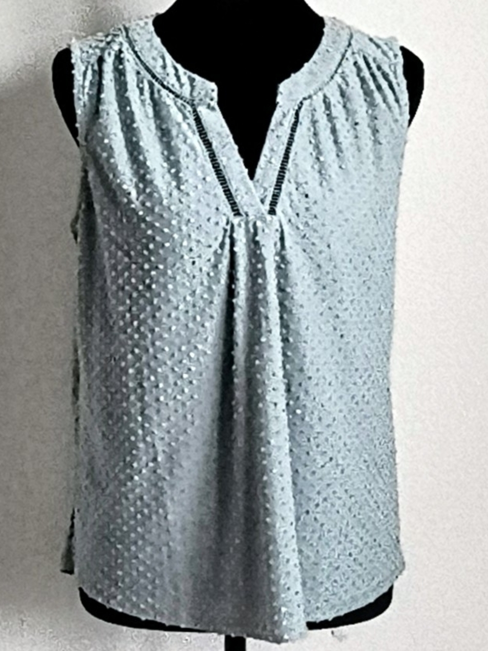 Textured Light Blue Sleeveless Split-Neck Camisole